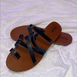 Black Mossimo Sandals
